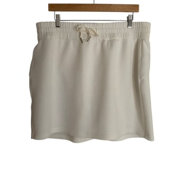 Spanx Air Essentials Skort in Powder 1X - Picture 1 of 5